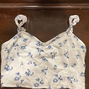 Floral blue and white top